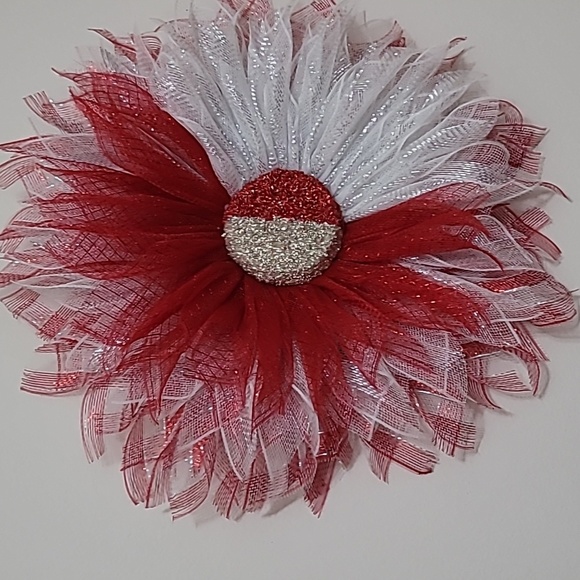 Hand made Wreath - Picture 2 of 3